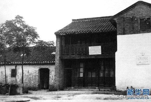 1949年4月23日，华东军区海军在江苏泰州白马庙成立。这是举行成立大会的会址