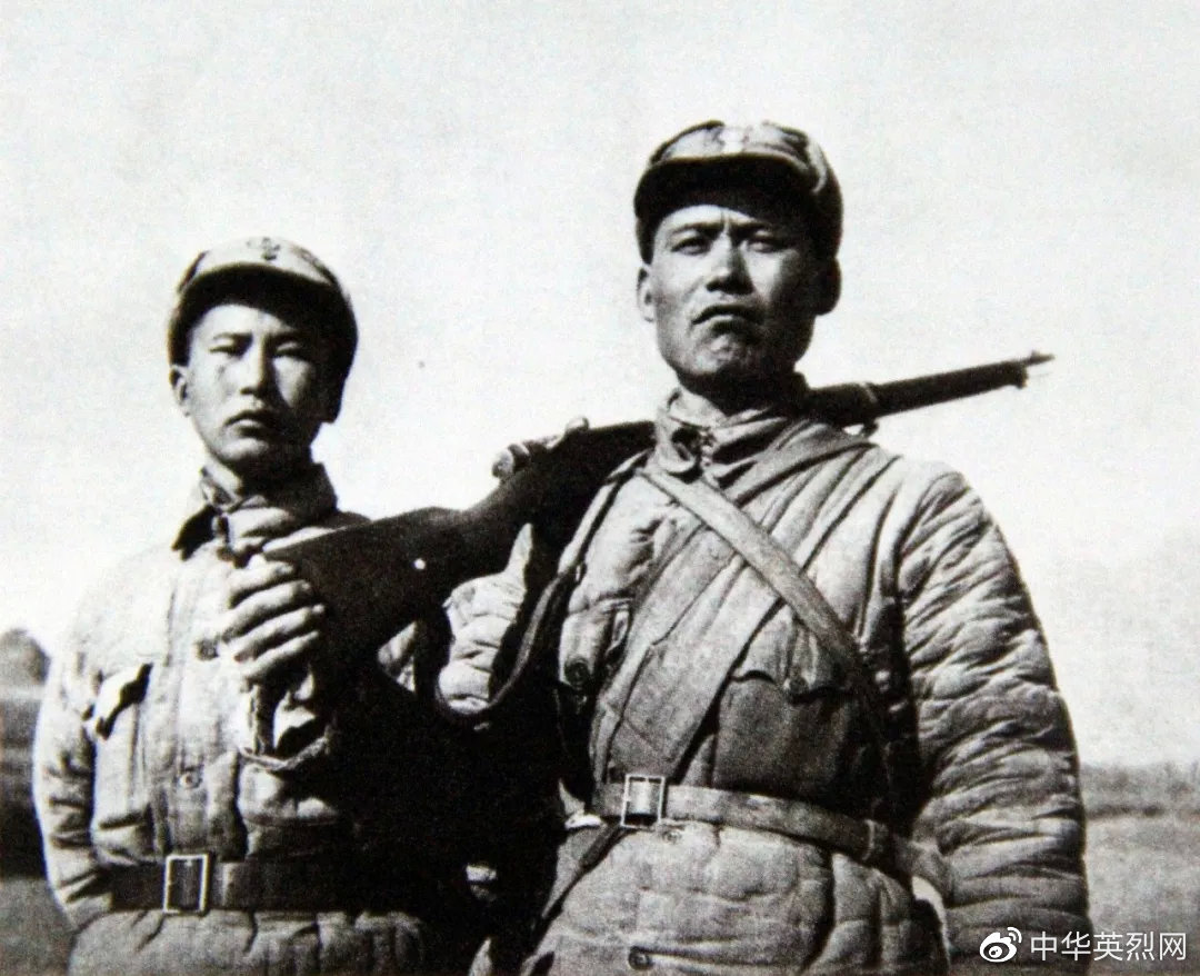 这是“狼牙山五壮士”中的葛振林（右）和宋学义（新华社发）。