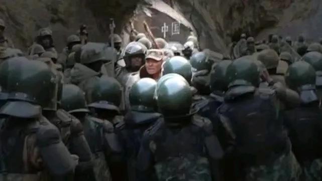 致敬加勒万河谷的英雄！