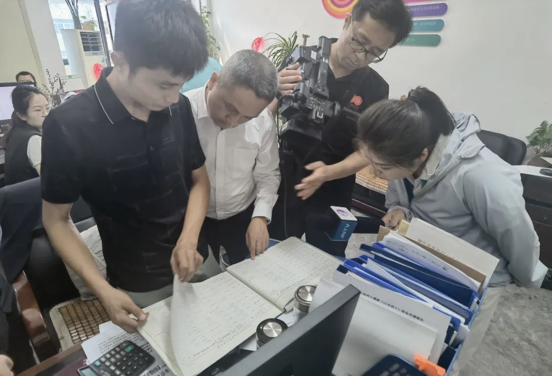 英雄回家路上，一个个谜团正在解开......