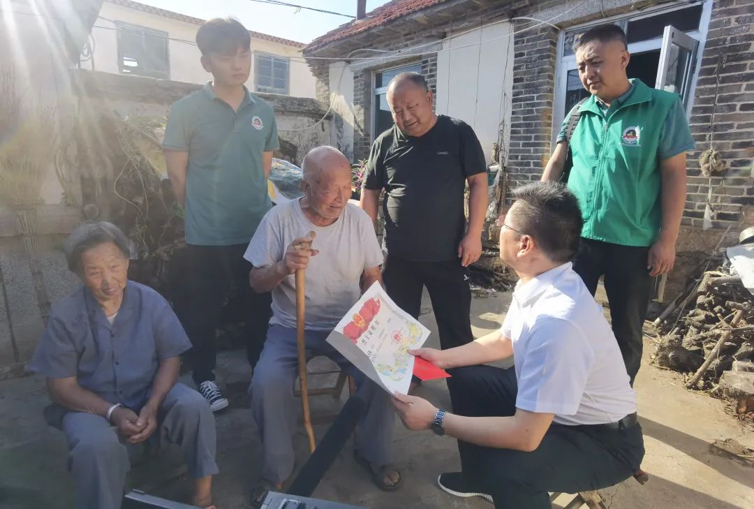 英雄回家路上，一个个谜团正在解开......